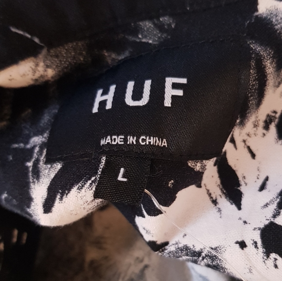 NWT HUF Discontinued Mens Floral Button Down - Picture 4 of 6